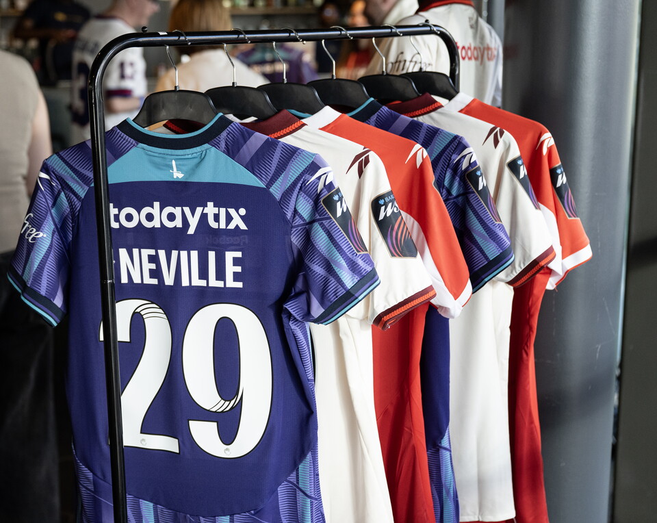 Shirts at women's season preview event