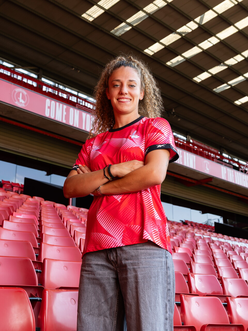 Paula Partido Signing