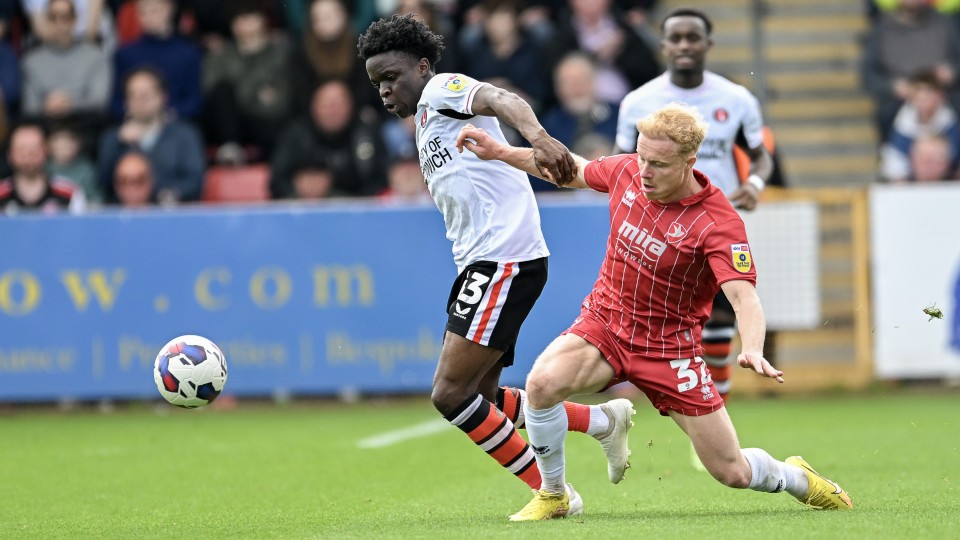 Tyreece Campbell battles for the ball