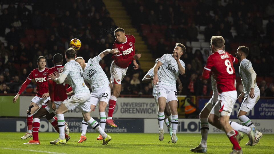 Charlton battle for the ball