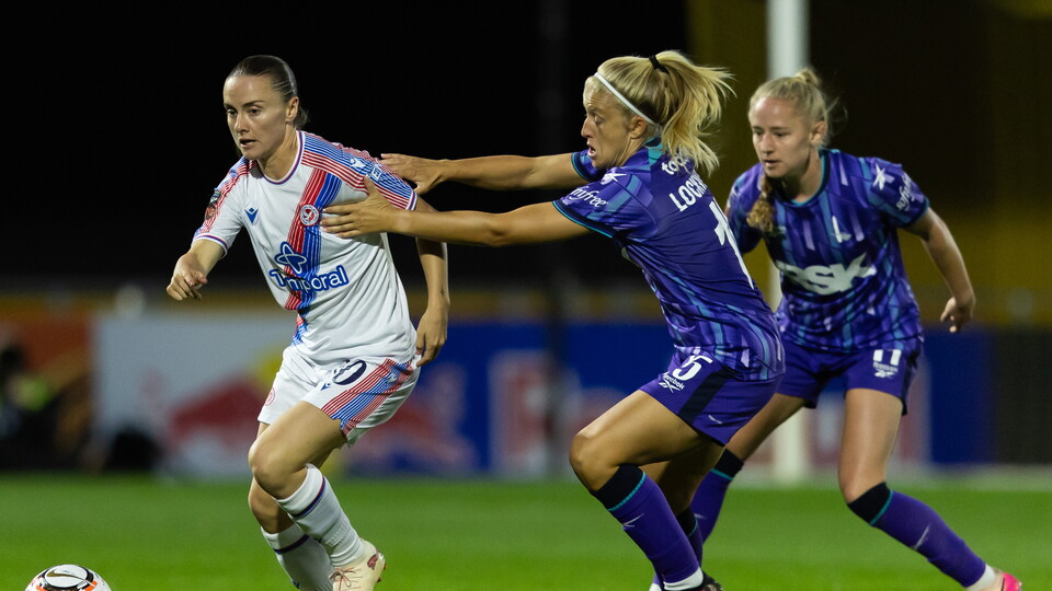 Katie Lockwood contests against Crystal Palace