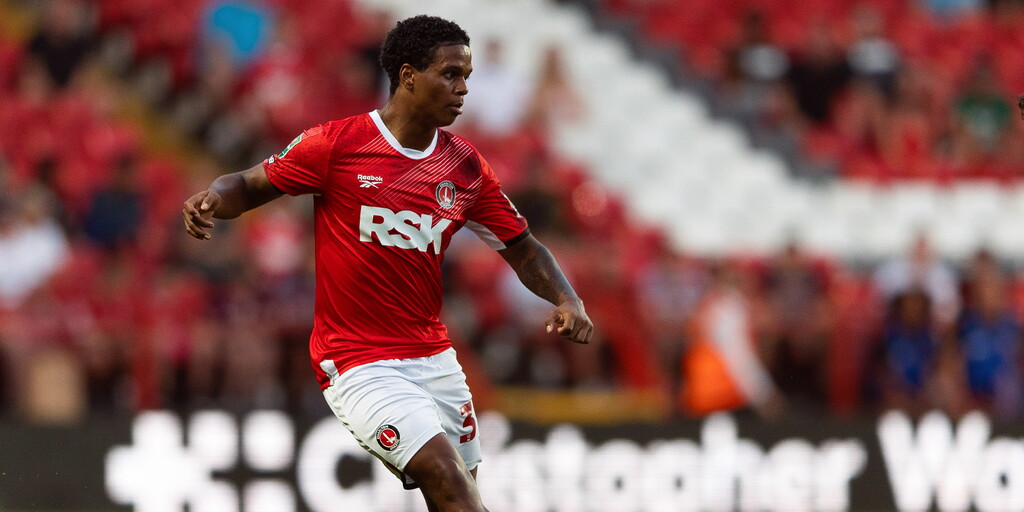 Henry Rylah llega a Solihull Moors en préstamo